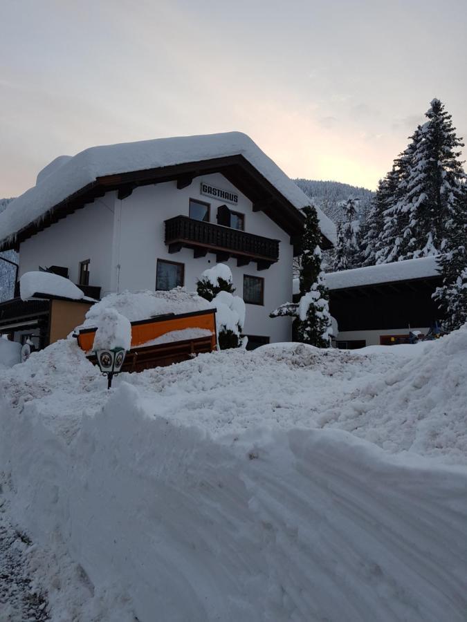 Tattoo Pension Mit Restaurant Und Tattoo-Studio Mortschach Exterior photo