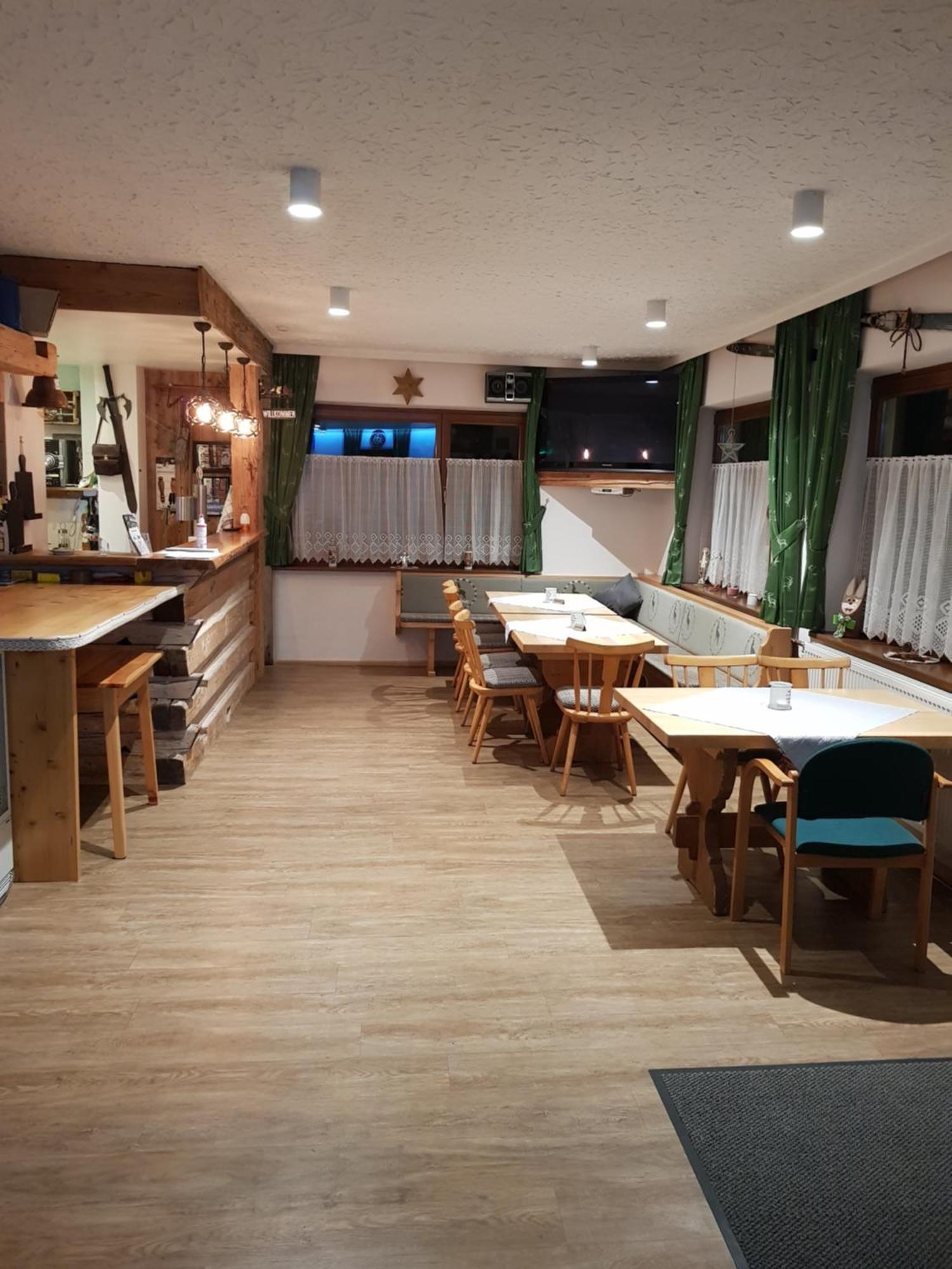 Tattoo Pension Mit Restaurant Und Tattoo-Studio Mortschach Exterior photo